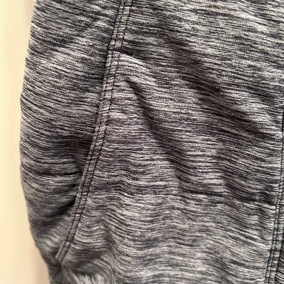 The North Face Black & Gray Heather Athletic Vest with Pockets. Size S - Picture 5 of 11